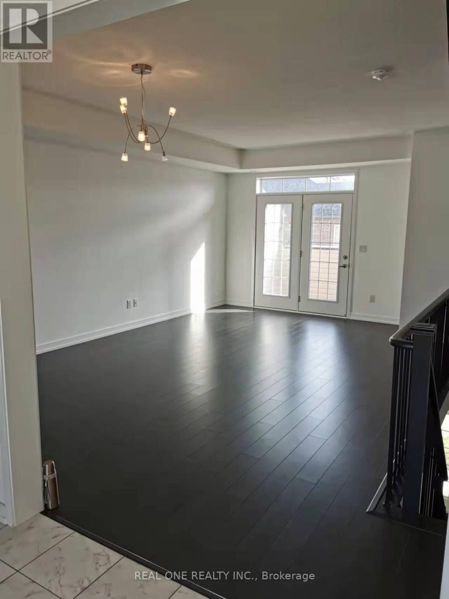 209 Harding Park Street, Newmarket, Ontario  L3Y 0E1 - Photo 7 - N12632646