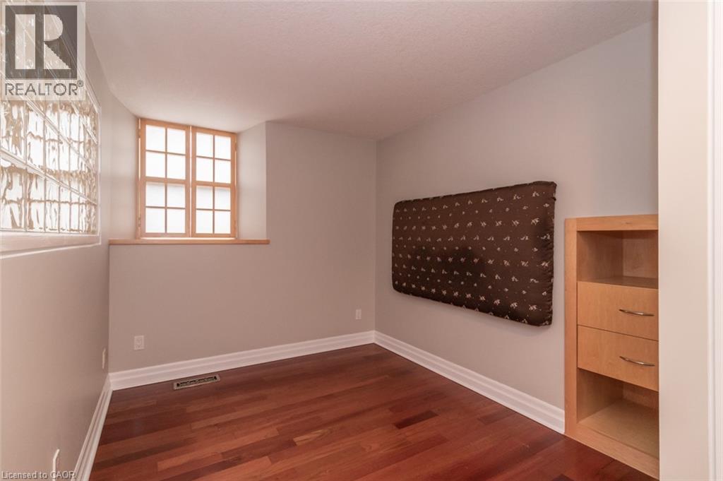 35 Alexandra Avenue Unit# 103, Waterloo, Ontario N2L 1L4 - Photo 9 - 40806841