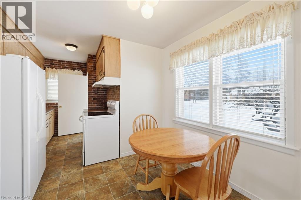 81 Clive Road, Kitchener, Ontario  N2H 3N5 - Photo 6 - 40800995