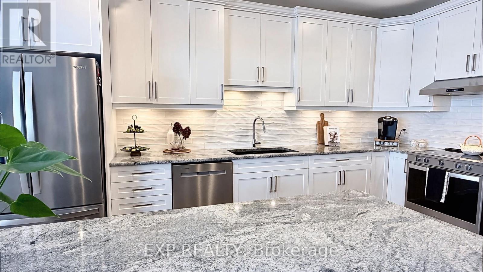 19 Statham Street, Strathroy-Caradoc, Ontario  N7G 0G2 - Photo 11 - X12817788