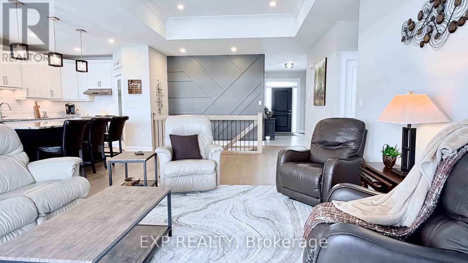 19 Statham Street, Strathroy-Caradoc, Ontario  N7G 0G2 - Photo 8 - X12817788