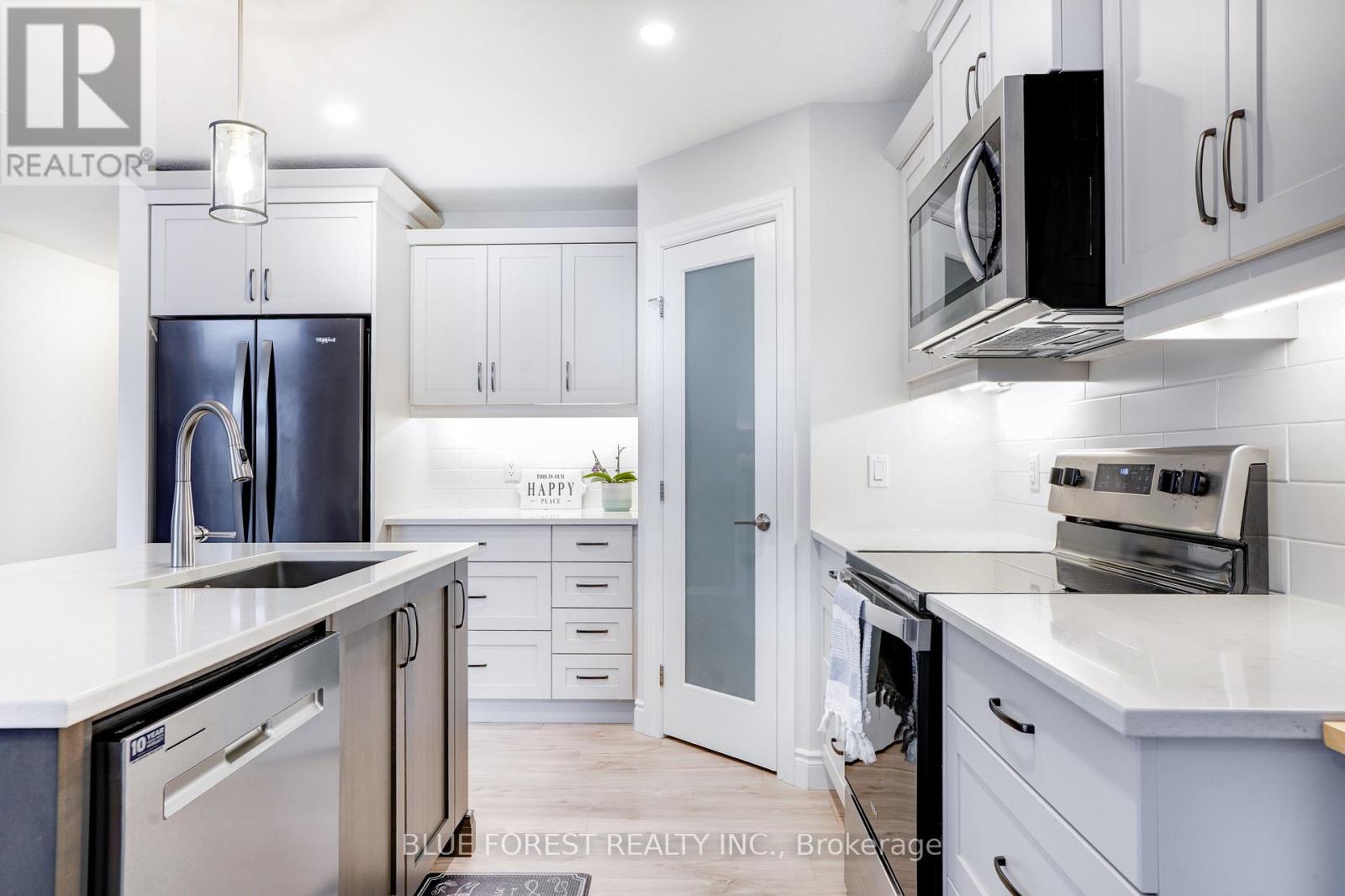 12 Auburn Drive, St. Thomas, Ontario  N5R 0K2 - Photo 10 - X12817822