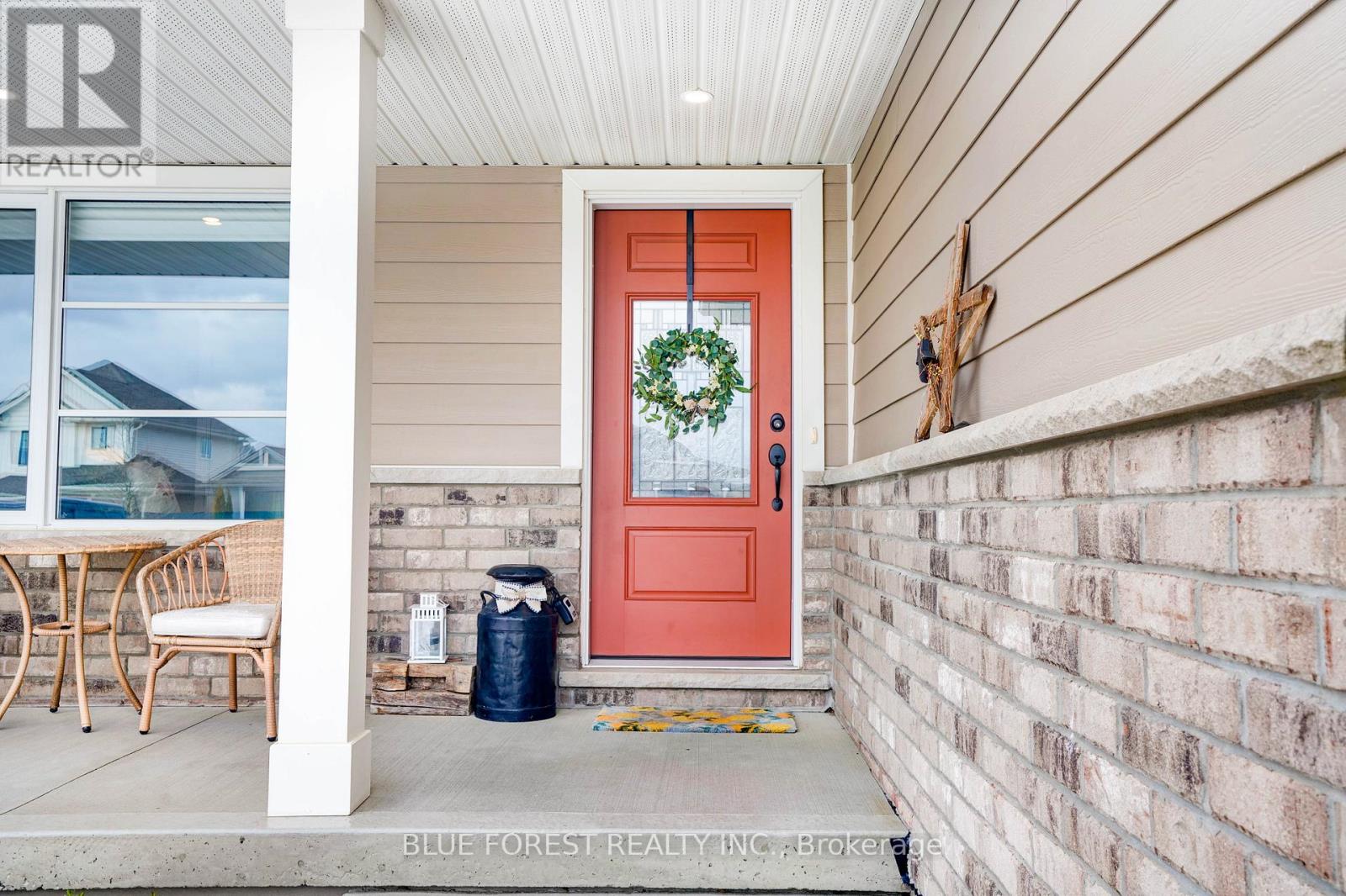 12 Auburn Drive, St. Thomas, Ontario  N5R 0K2 - Photo 4 - X12817822