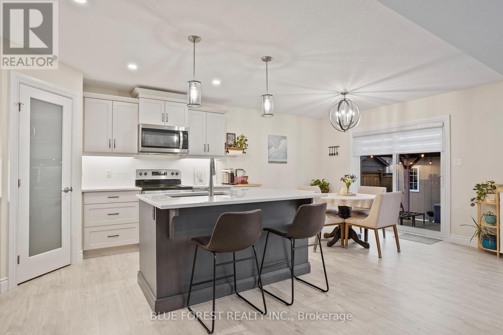 12 Auburn Drive, St. Thomas, Ontario  N5R 0K2 - Photo 6 - X12817822