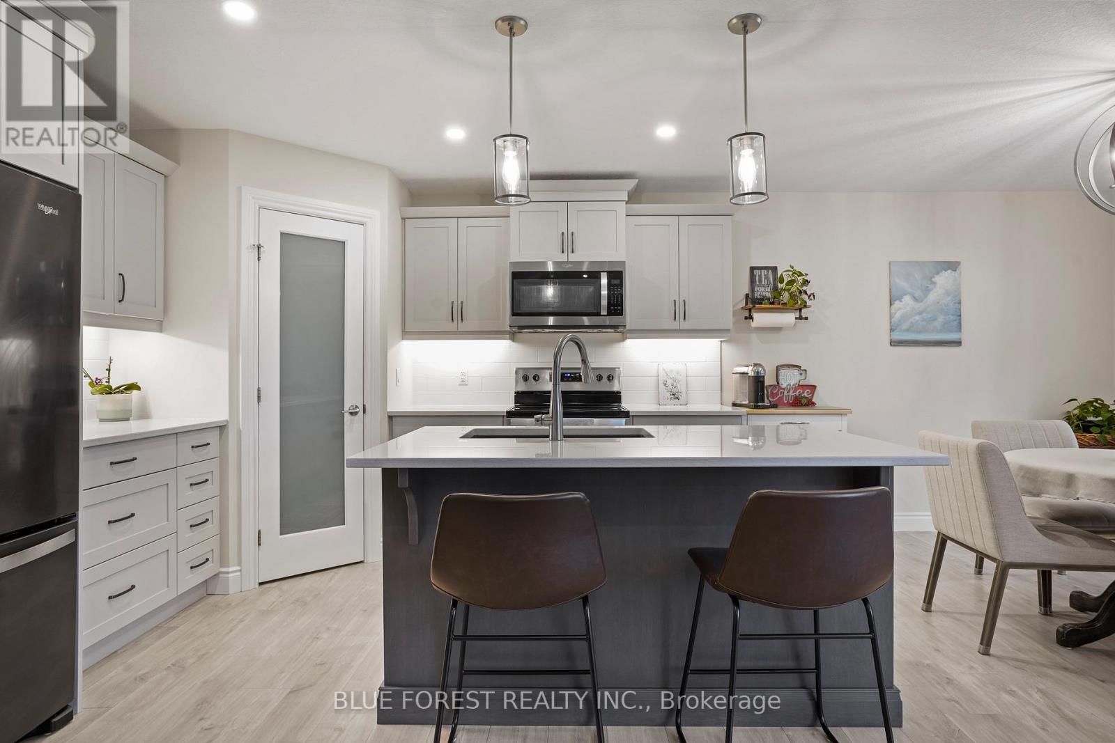 12 Auburn Drive, St. Thomas, Ontario  N5R 0K2 - Photo 8 - X12817822