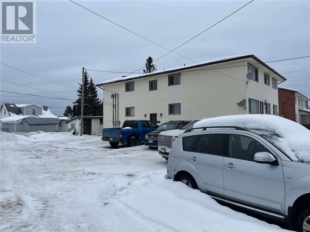 379 Charette Avenue, Chelmsford, Ontario  P0M 1L0 - Photo 4 - 2126489