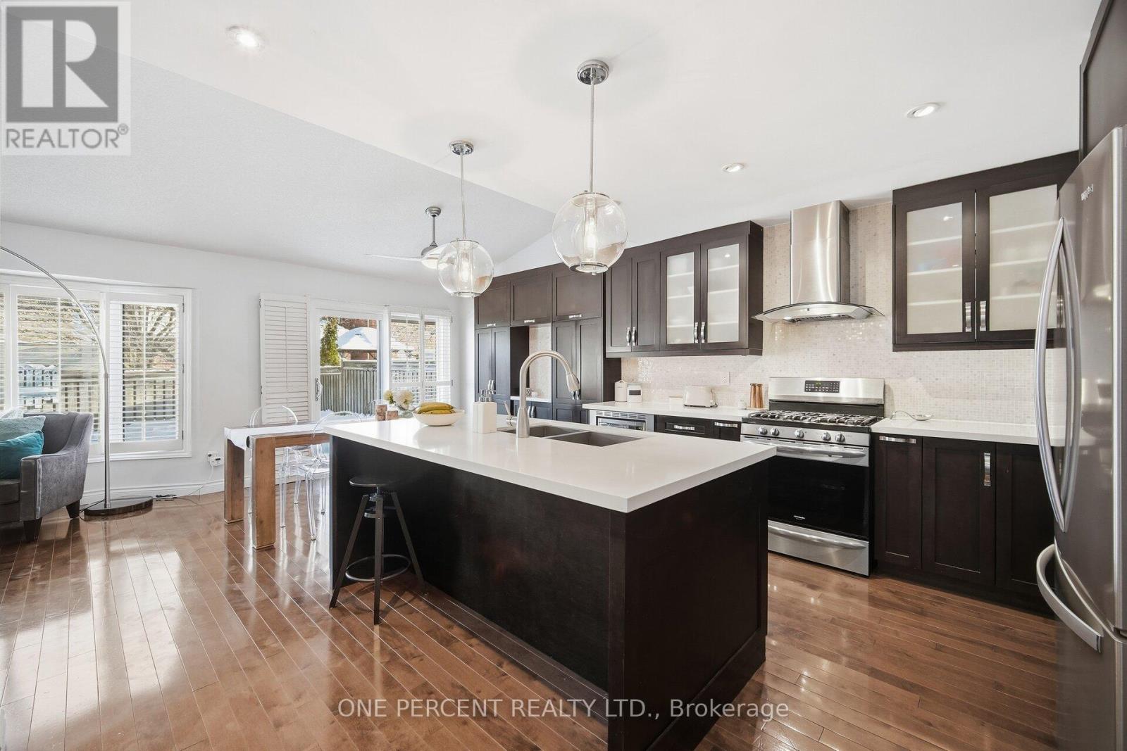 3952 Honey Locust Trail, Mississauga, Ontario  L5N 6X4 - Photo 17 - W12817796