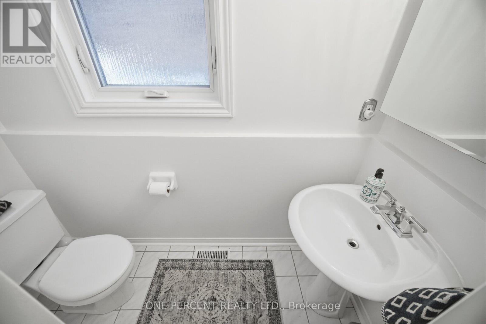 3952 Honey Locust Trail, Mississauga, Ontario  L5N 6X4 - Photo 24 - W12817796