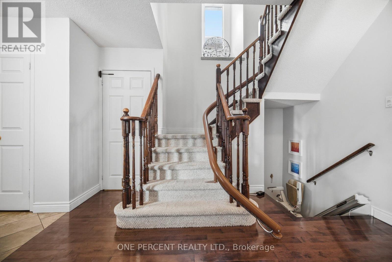 3952 Honey Locust Trail, Mississauga, Ontario  L5N 6X4 - Photo 26 - W12817796