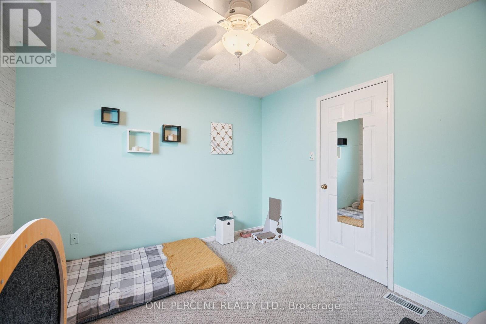 3952 Honey Locust Trail, Mississauga, Ontario  L5N 6X4 - Photo 37 - W12817796