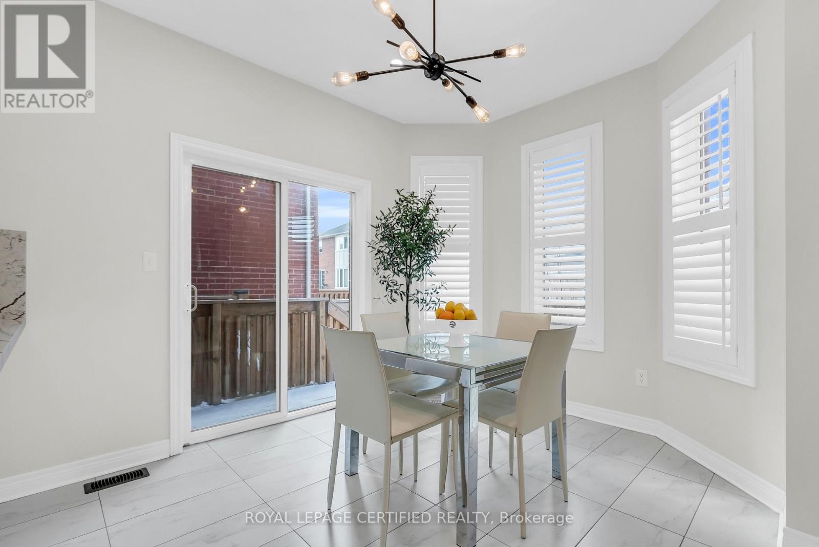 461 Downes Jackson Heights, Milton, Ontario  L9T 8V7 - Photo 22 - W12817824