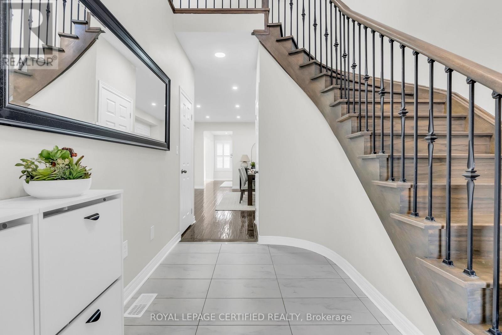 461 Downes Jackson Heights, Milton, Ontario  L9T 8V7 - Photo 8 - W12817824