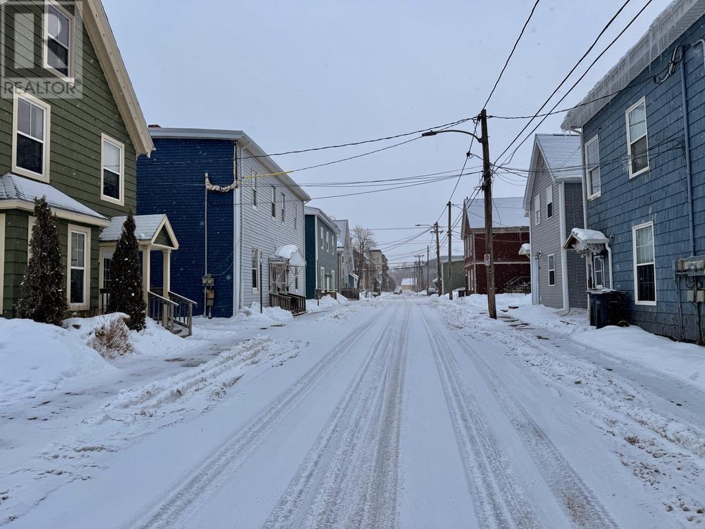 16-18 Spring Park Road, Charlottetown, Prince Edward Island  C1A 3X6 - Photo 4 - 202603336