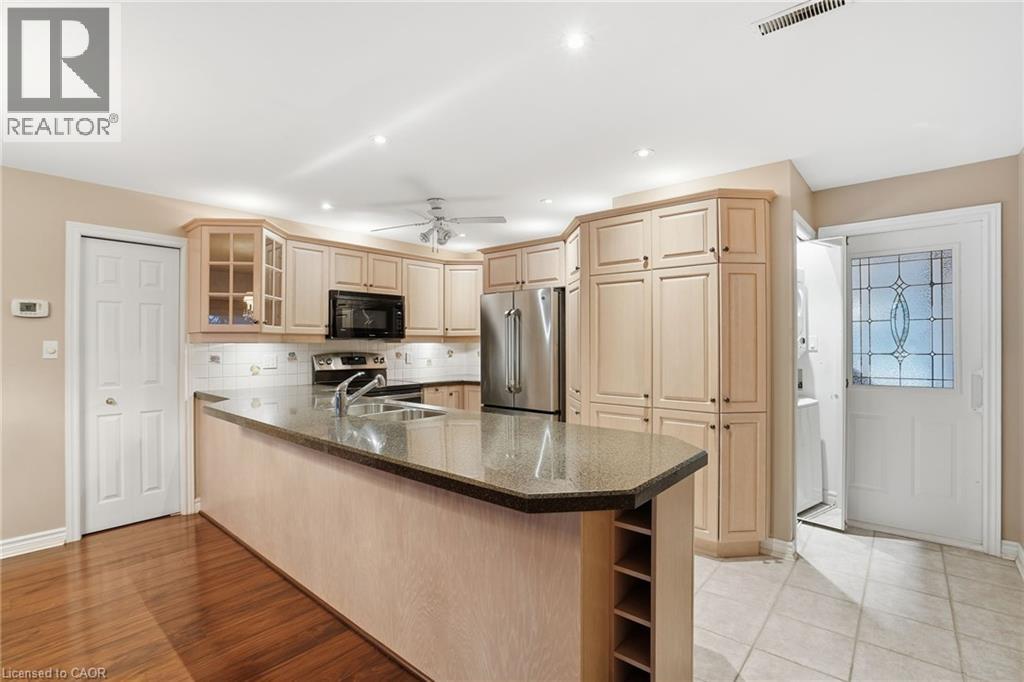 3230 New Street Unit# 7, Burlington, Ontario  L7N 1M8 - Photo 15 - 40792751