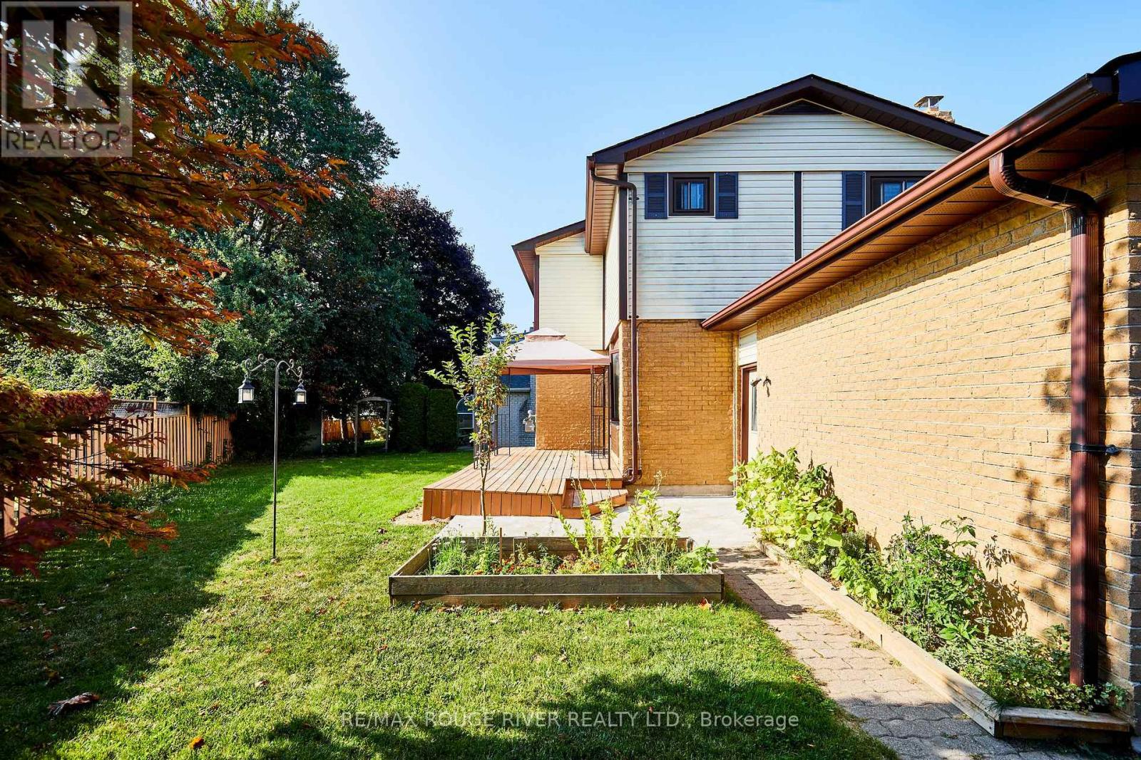 607 Carlisle Street, Cobourg, Ontario  K9A 4Y4 - Photo 5 - X12771998