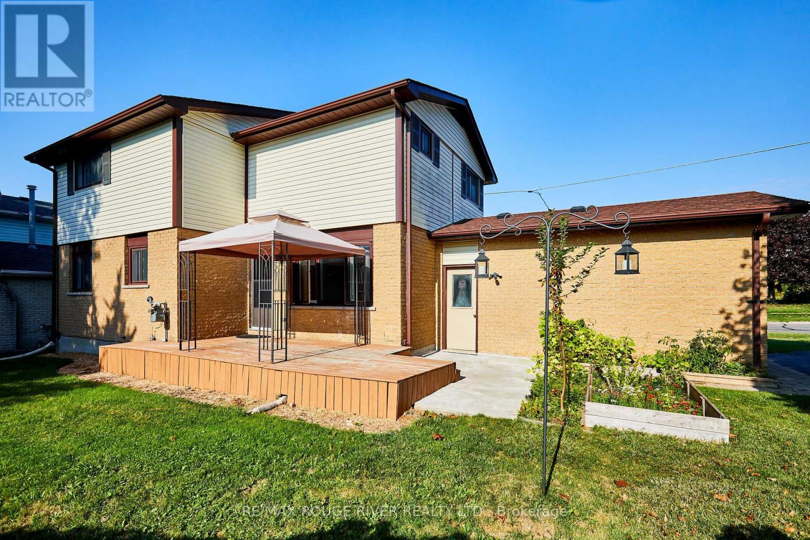 607 Carlisle Street, Cobourg, Ontario  K9A 4Y4 - Photo 6 - X12771998