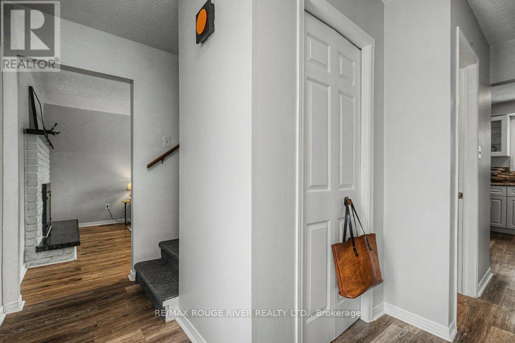 607 Carlisle Street, Cobourg, Ontario  K9A 4Y4 - Photo 10 - X12771998