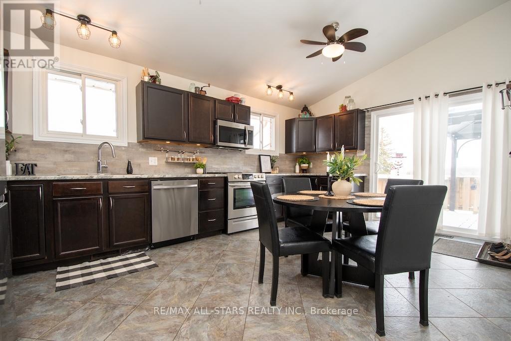 874 Monarch Road, Kawartha Lakes, Ontario  K9V 4R1 - Photo 13 - X12817888