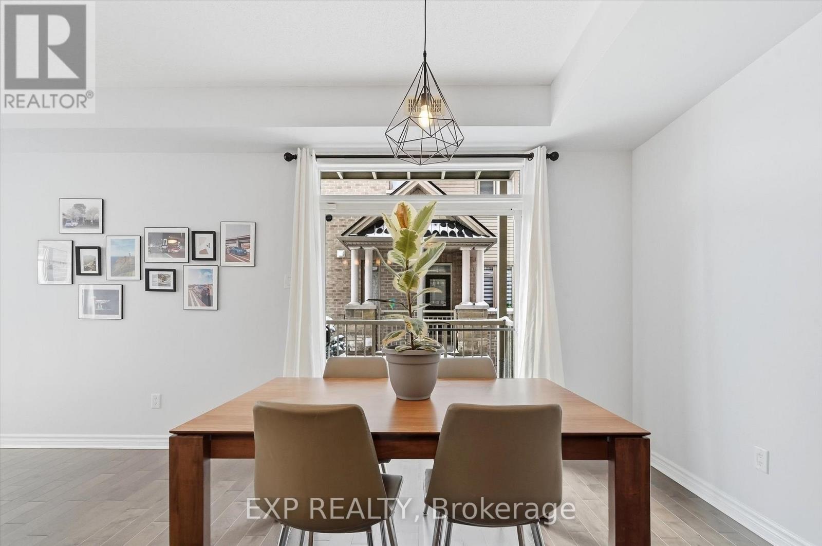 194 Hornchurch Lane, Ottawa, Ontario  K2J 2T3 - Photo 11 - X12817844