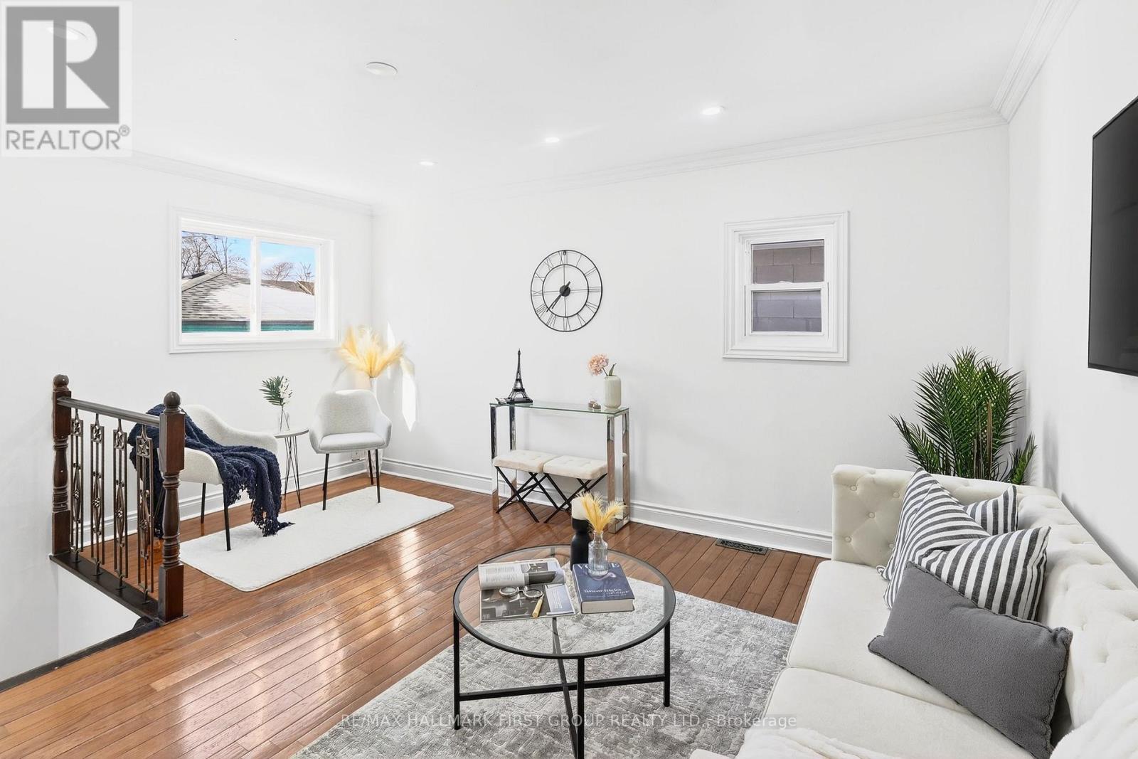 16 Archer Street, Toronto, Ontario  M6H 1J2 - Photo 7 - C12817854