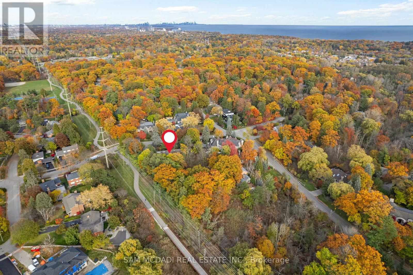 1310 Ravine Drive, Mississauga, Ontario  L5J 3E5 - Photo 8 - W12817846