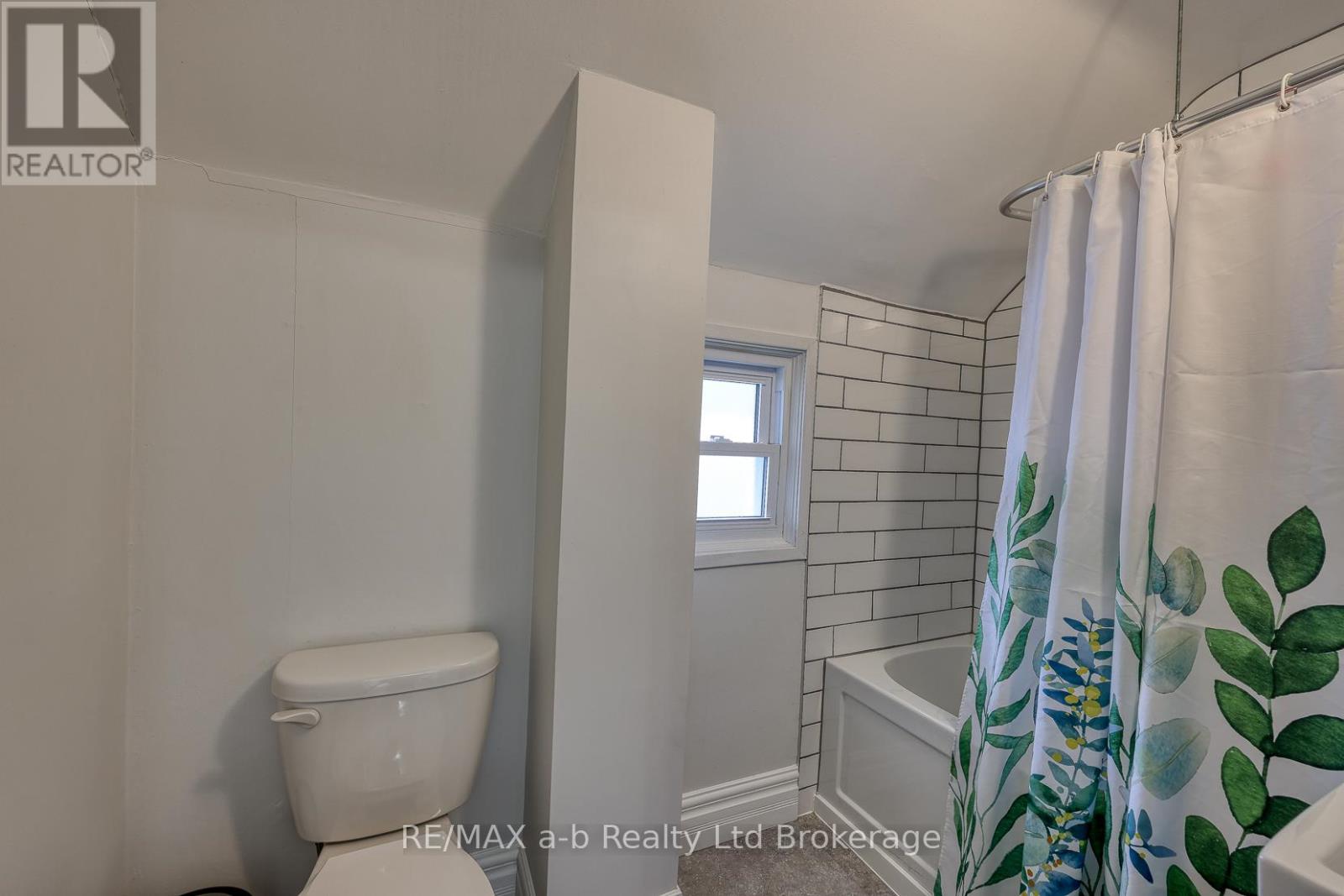 550 Mary Street, Woodstock, Ontario  N4S 4S9 - Photo 24 - X12817906