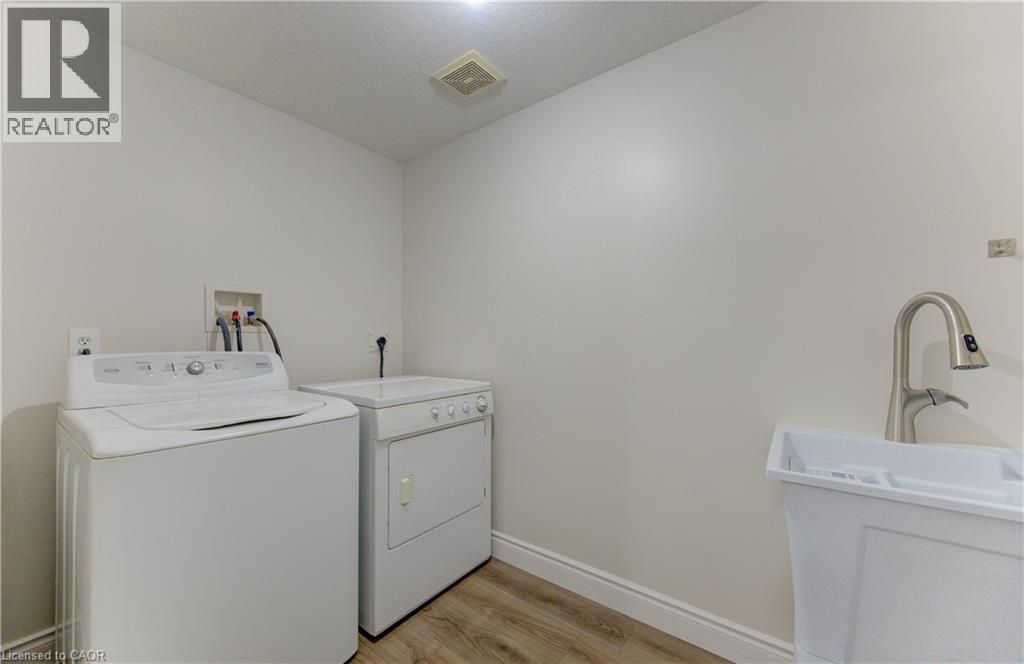 68 Max Becker Drive, Kitchener, Ontario  N2E 3V8 - Photo 17 - 40806902