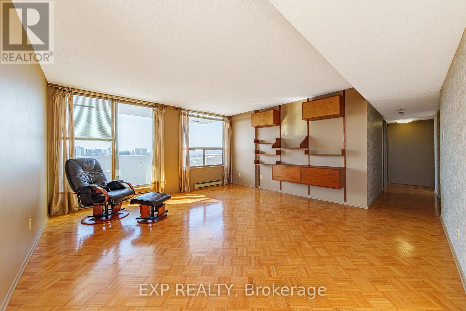 1610 - 200 Lafontaine Avenue, Ottawa, Ontario  K1L 8K8 - Photo 11 - X12817920