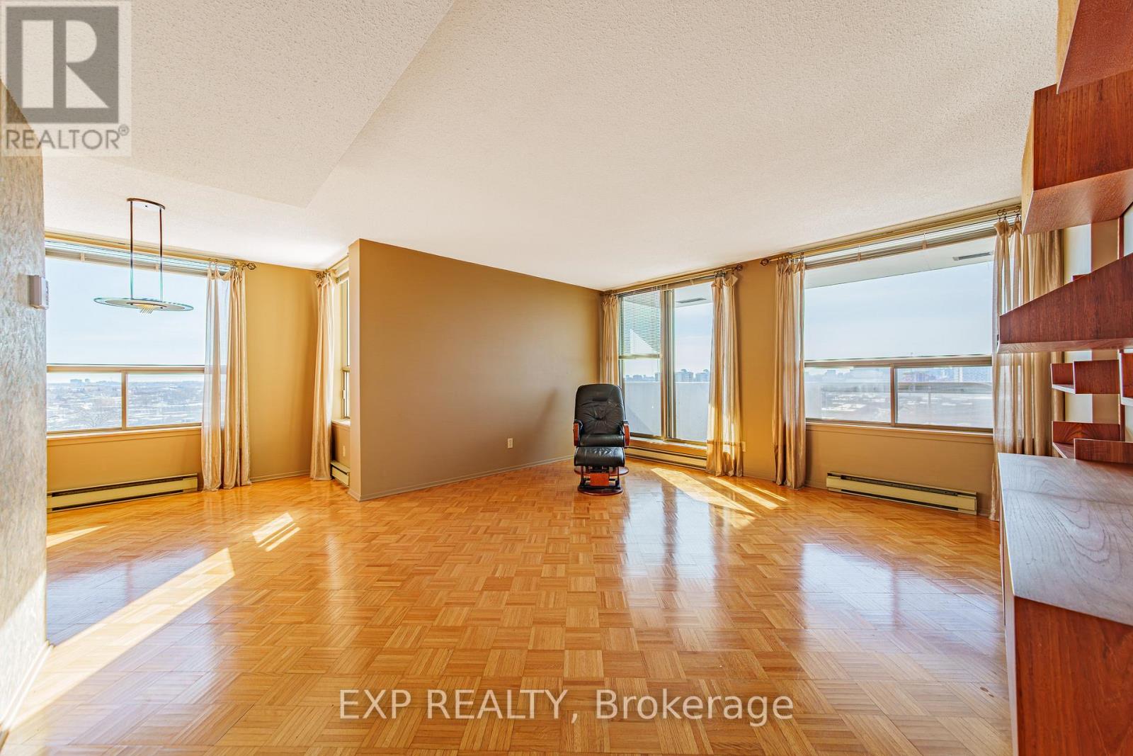 1610 - 200 Lafontaine Avenue, Ottawa, Ontario  K1L 8K8 - Photo 12 - X12817920