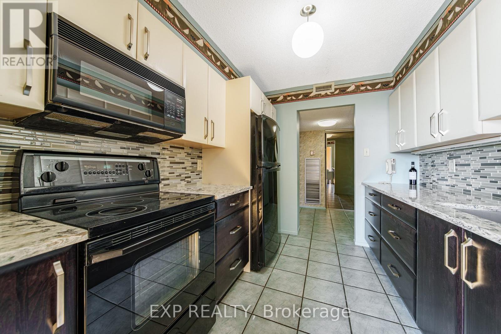 1610 - 200 Lafontaine Avenue, Ottawa, Ontario  K1L 8K8 - Photo 8 - X12817920