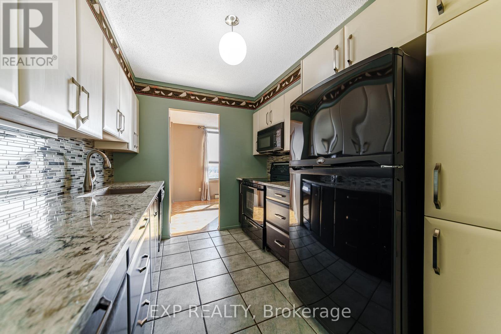 1610 - 200 Lafontaine Avenue, Ottawa, Ontario  K1L 8K8 - Photo 9 - X12817920