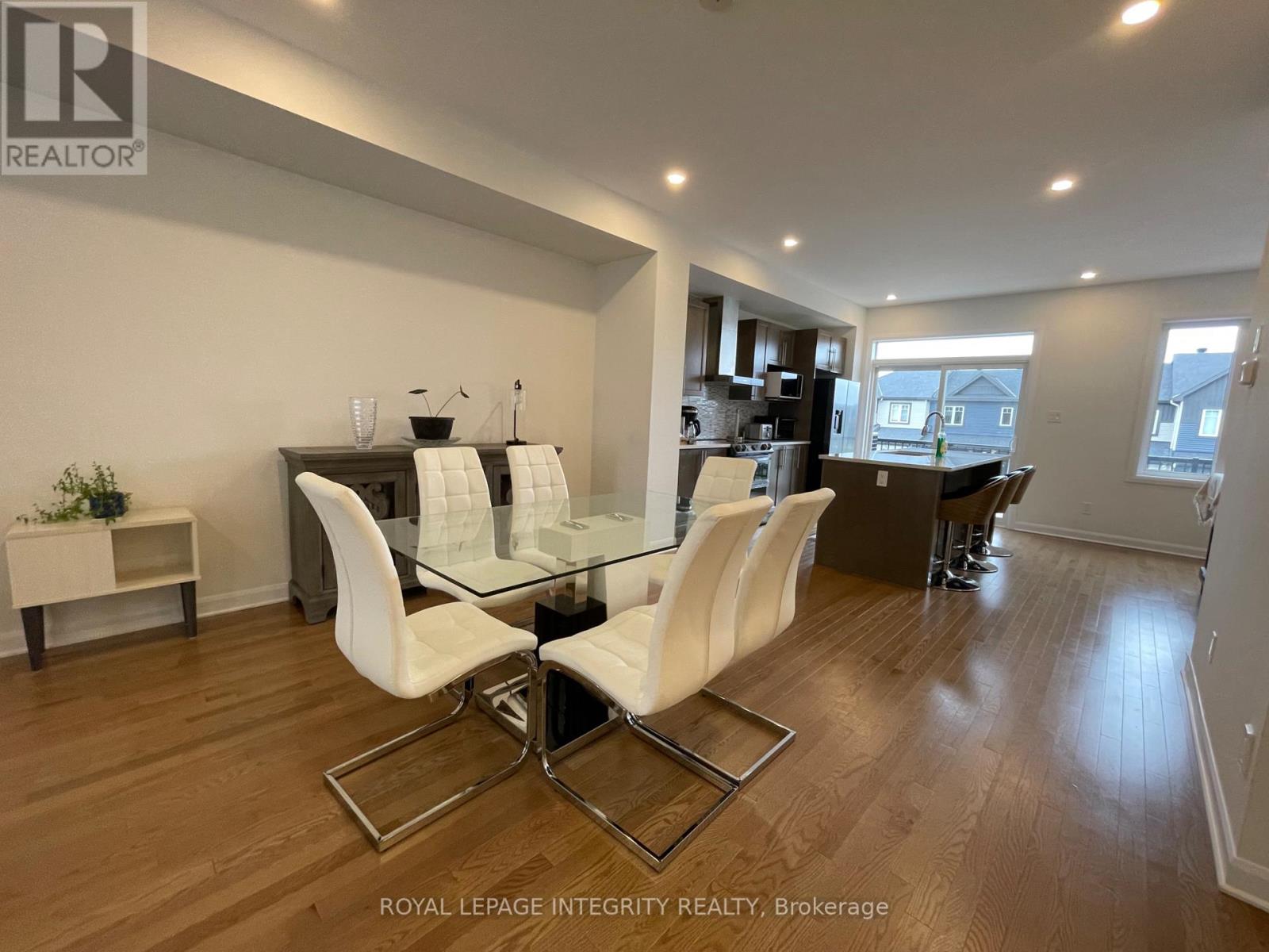 51 Lakepointe Drive, Ottawa, Ontario  K4A 3W6 - Photo 5 - X12817934