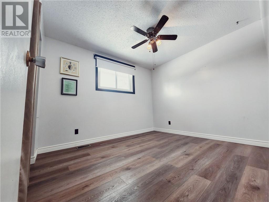 9 Falcon Street, Chelmsford, Ontario  P0M 1L0 - Photo 13 - 2126554