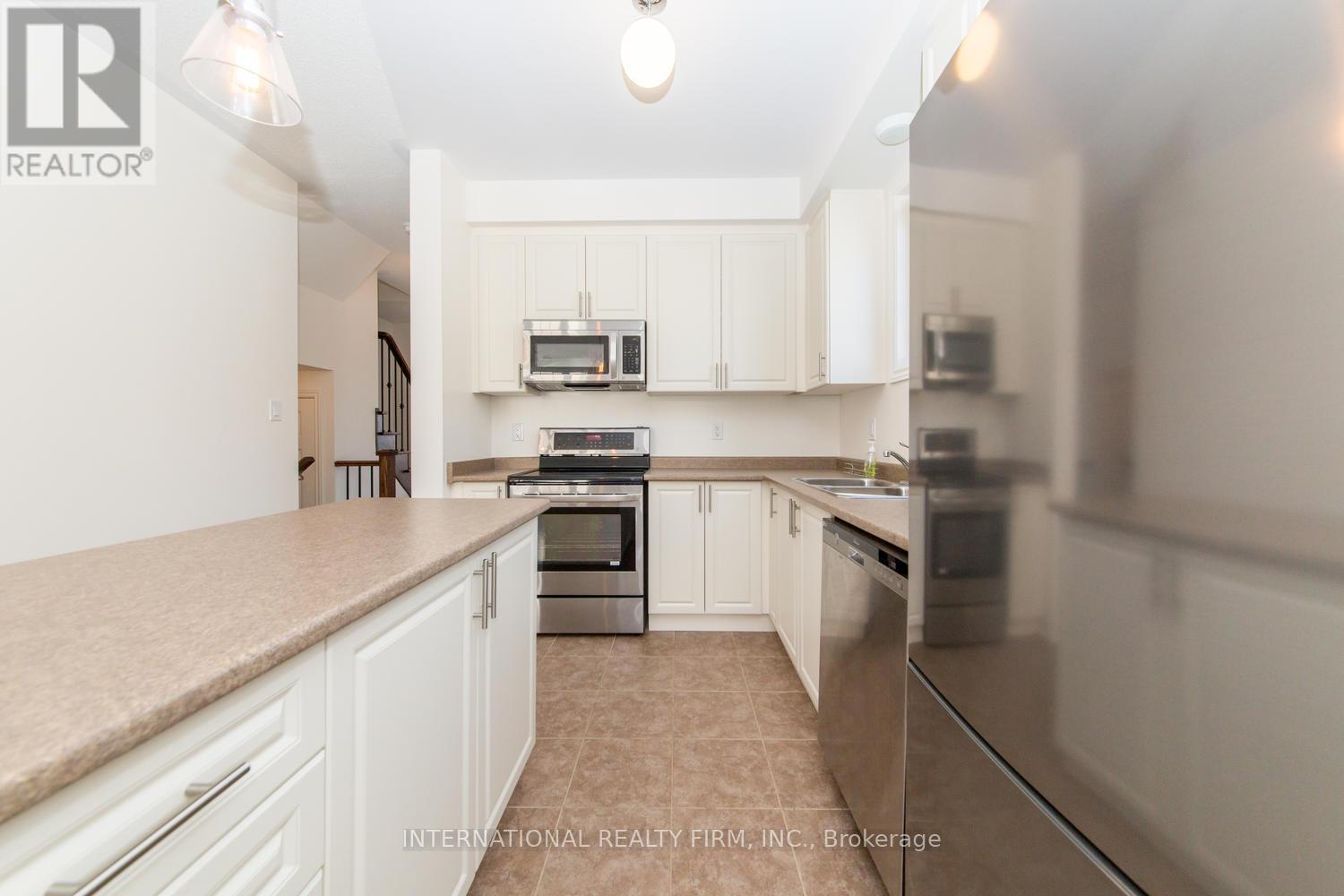 180 Mcbride Avenue, Clarington, Ontario  L1C 0J4 - Photo 12 - E12817916