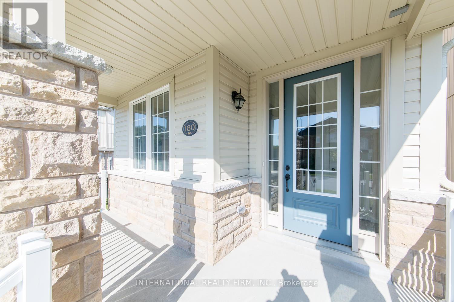 180 Mcbride Avenue, Clarington, Ontario  L1C 0J4 - Photo 4 - E12817916