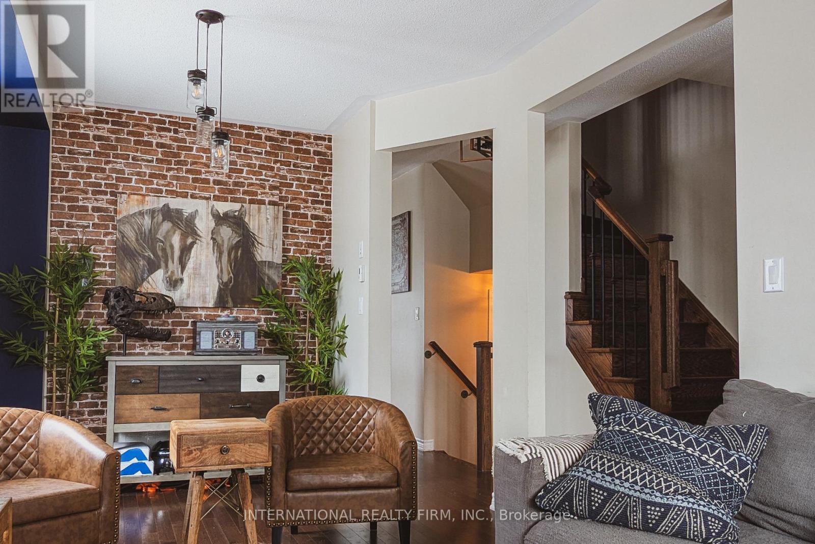 180 Mcbride Avenue, Clarington, Ontario  L1C 0J4 - Photo 7 - E12817916