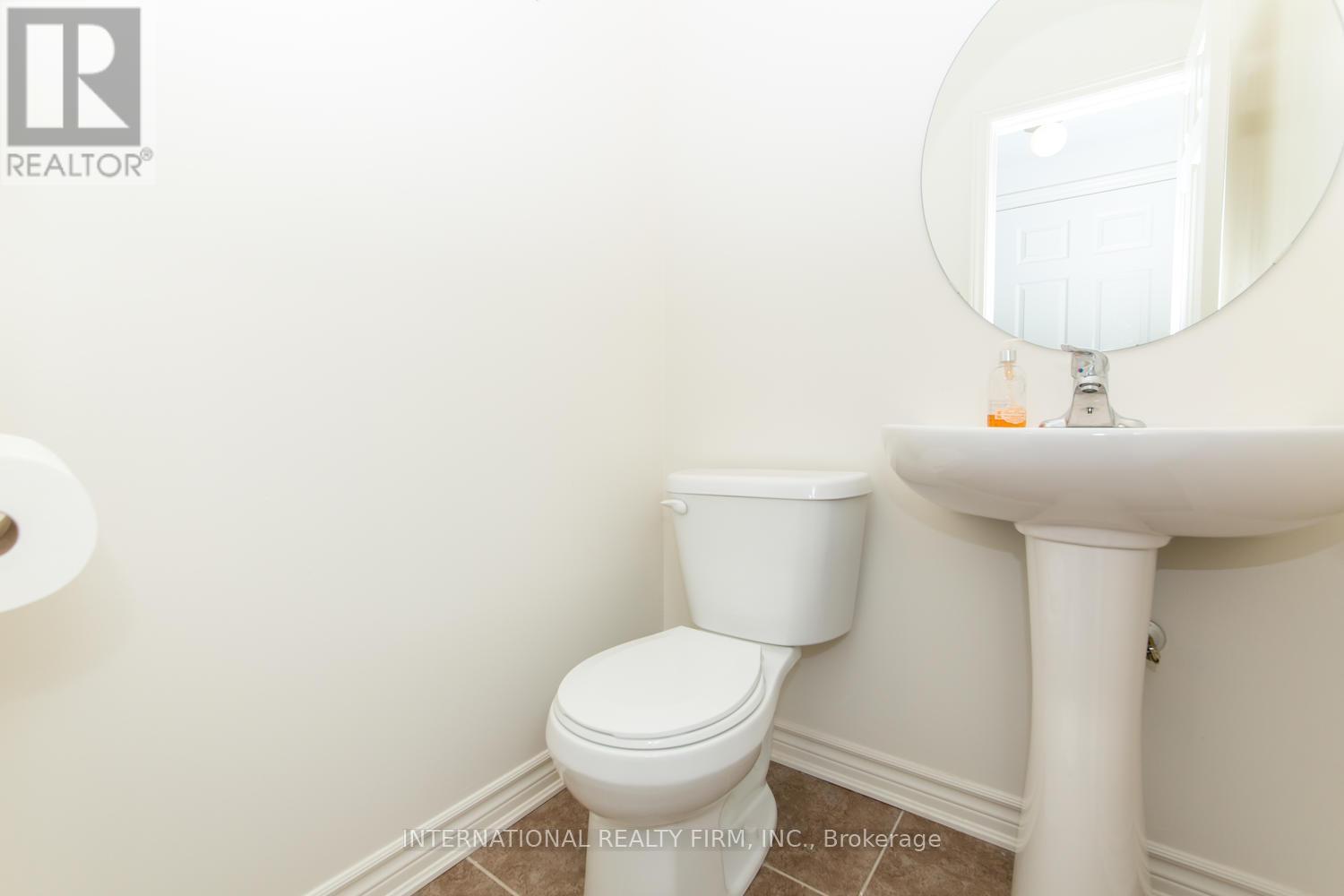 180 Mcbride Avenue, Clarington, Ontario  L1C 0J4 - Photo 9 - E12817916