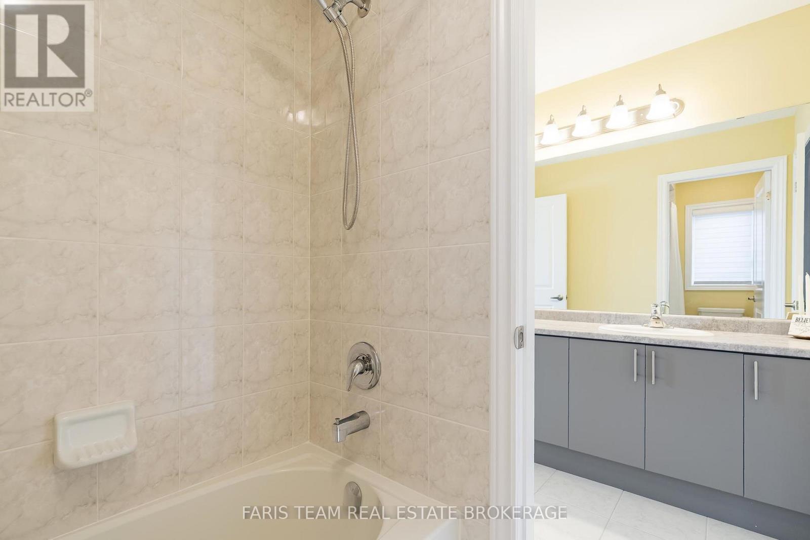 1041 Wickham Road, Innisfil, Ontario  L9S 0N5 - Photo 37 - N12817918