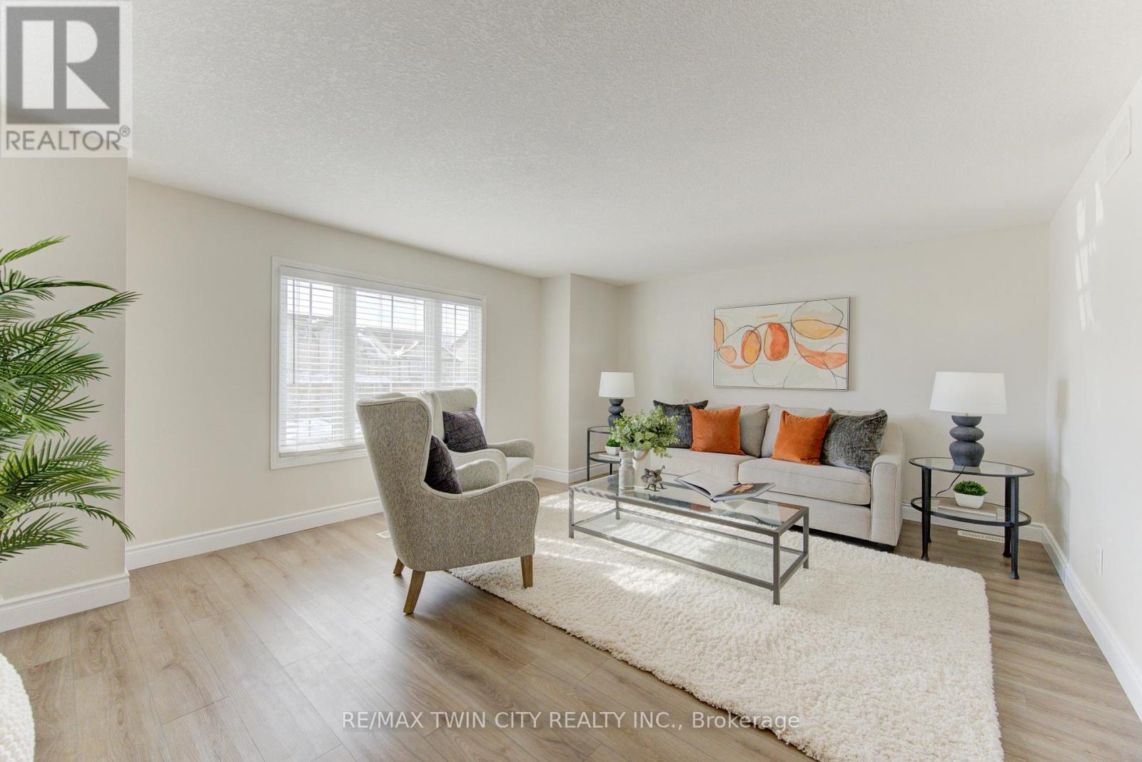 68 Max Becker Drive, Kitchener, Ontario  N2E 3V8 - Photo 18 - X12817900