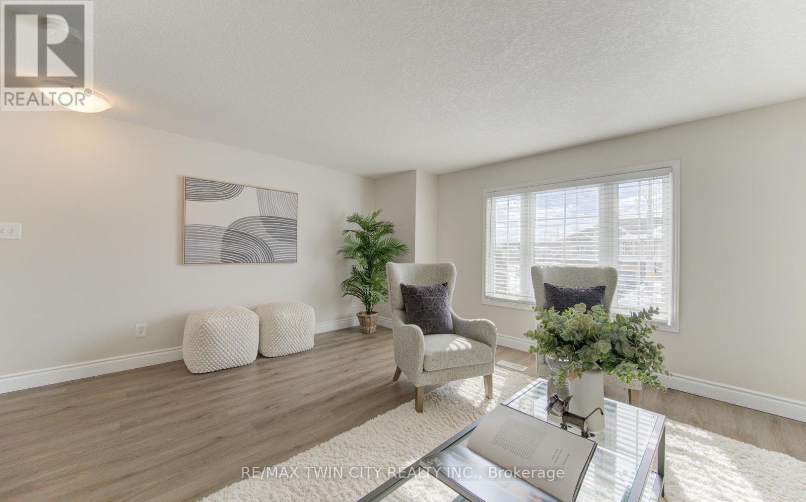 68 Max Becker Drive, Kitchener, Ontario  N2E 3V8 - Photo 22 - X12817900