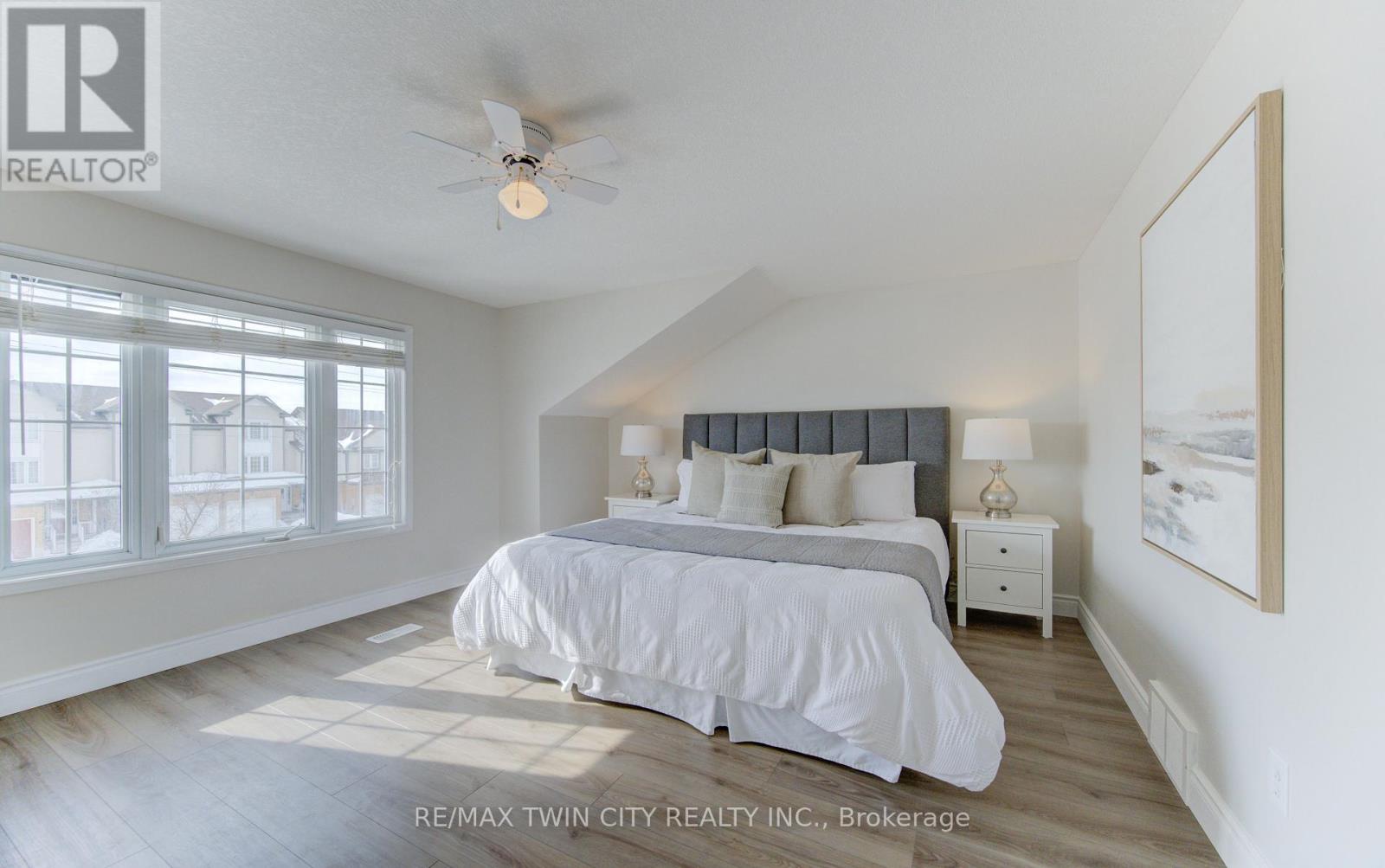 68 Max Becker Drive, Kitchener, Ontario  N2E 3V8 - Photo 27 - X12817900