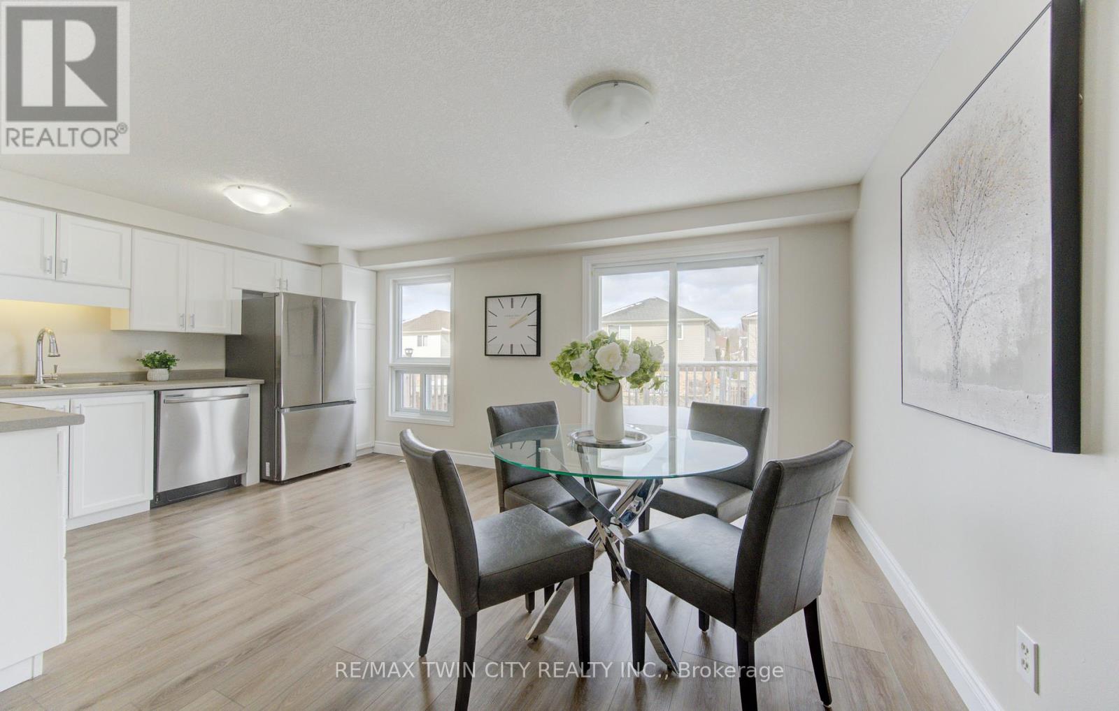 68 Max Becker Drive, Kitchener, Ontario  N2E 3V8 - Photo 6 - X12817900