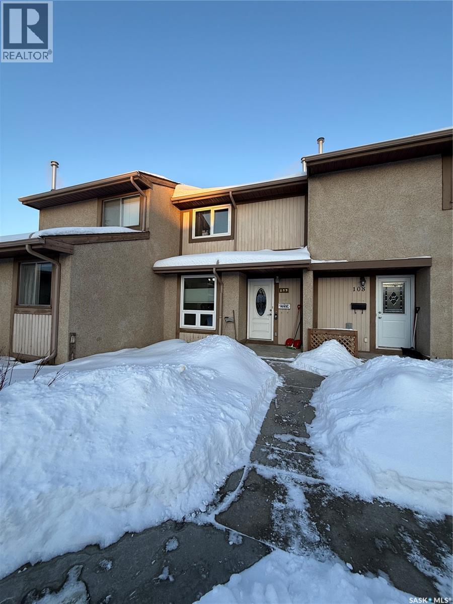 107 1128 Mckercher Drive, Saskatoon, Saskatchewan  S7H 4Y7 - Photo 2 - SK029136