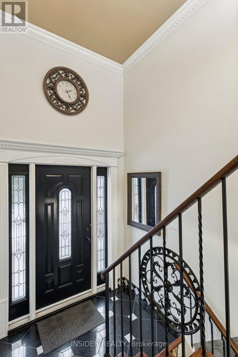 2078 Stanfield Road, Mississauga, Ontario  L4Y 1R5 - Photo 27 - W12814058