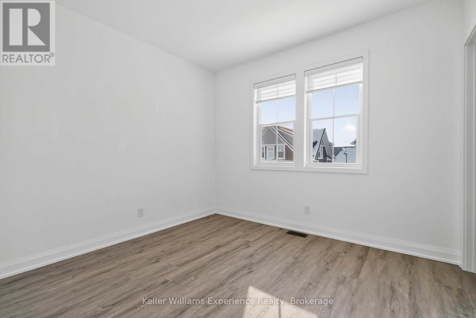 10 Danielle Crescent, Midland, Ontario L4R 0H3 - Photo 15 - S12817972