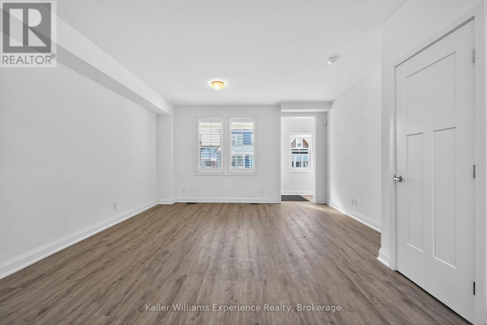 10 Danielle Crescent, Midland, Ontario L4R 0H3 - Photo 6 - S12817972