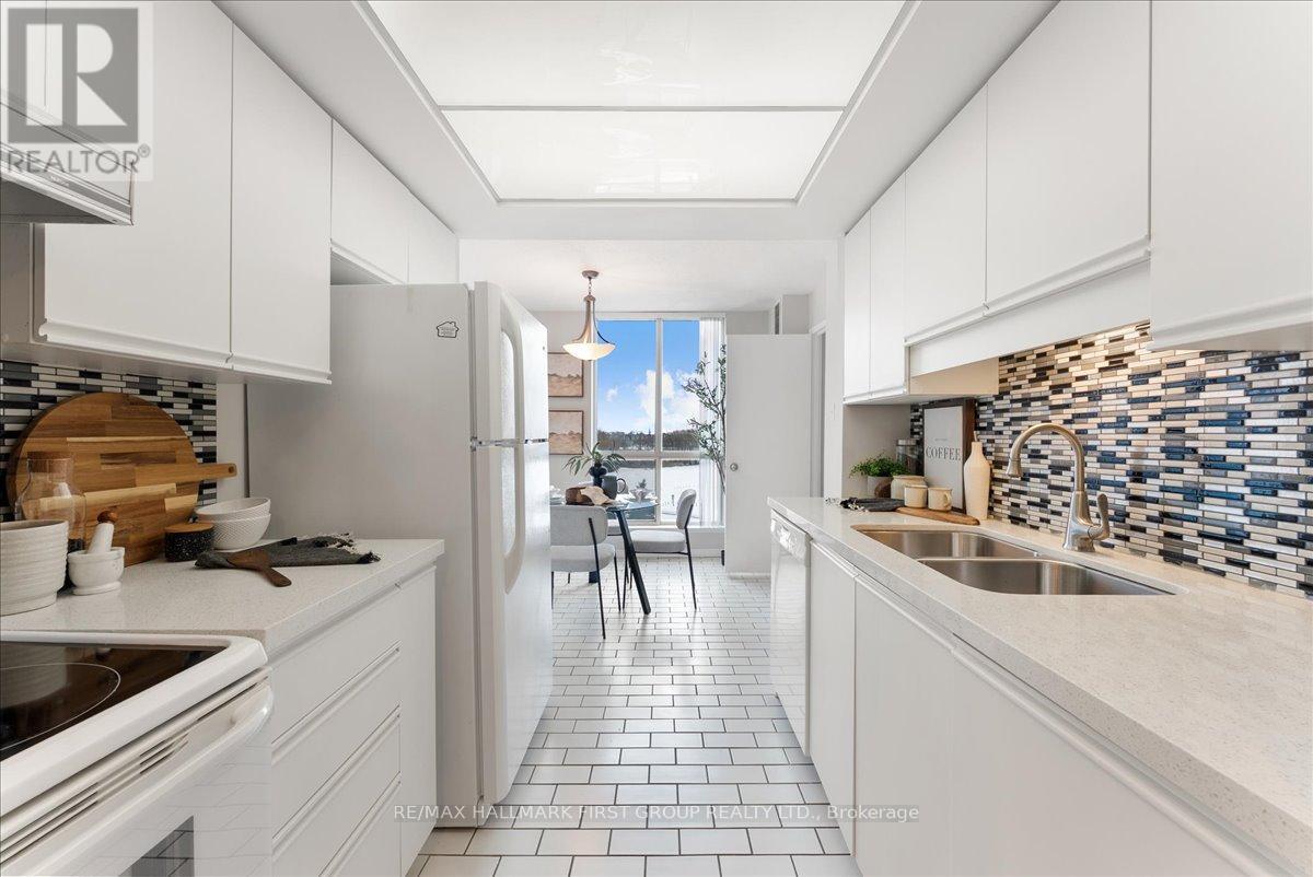 602 - 360 Watson Street W, Whitby, Ontario L1N 9G2 - Photo 13 - E12818012