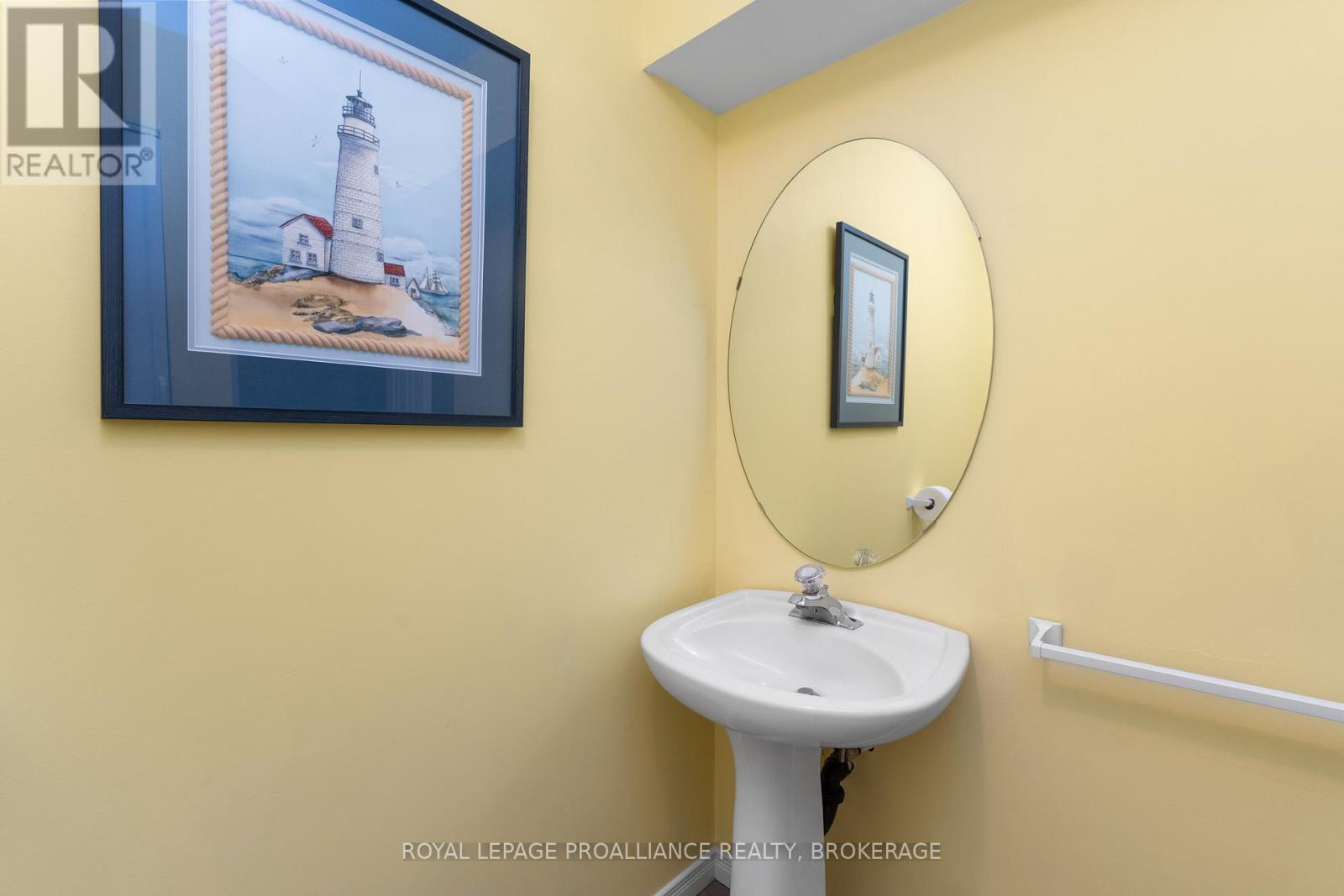 39 Mowat Avenue, Kingston (Central City West), Ontario  K7M 8Y8 - Photo 40 - X12817964