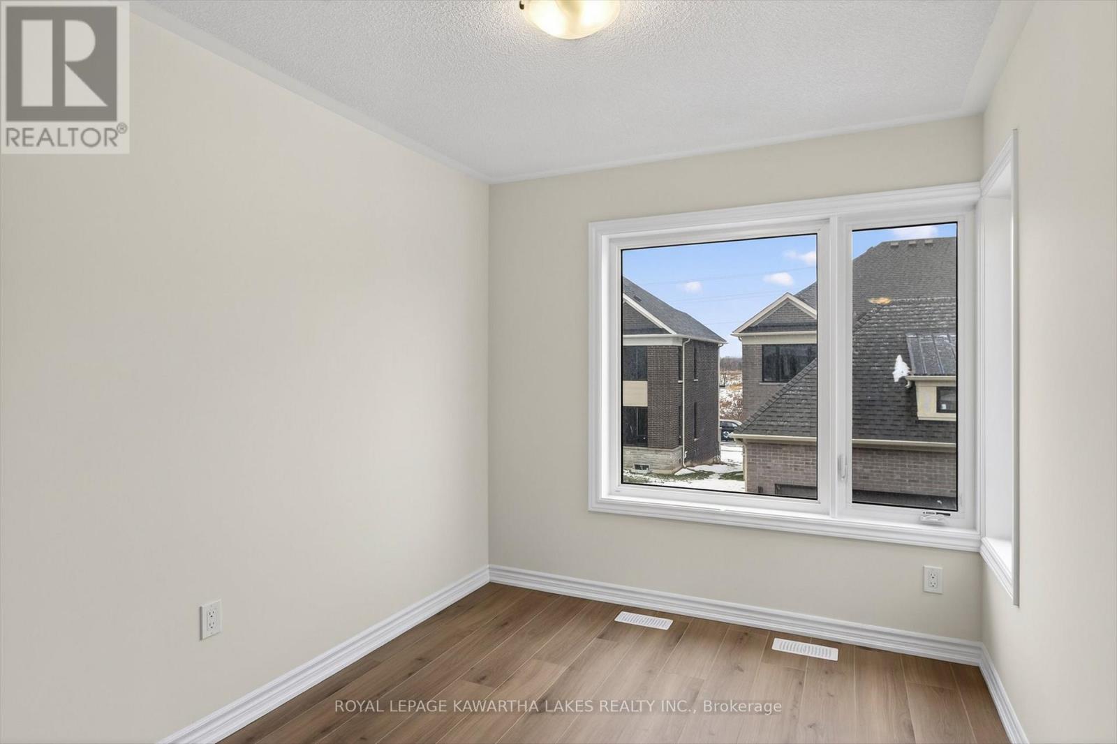 77 Watts Mew, Kawartha Lakes (Lindsay), Ontario  K9V 0T3 - Photo 29 - X12817954