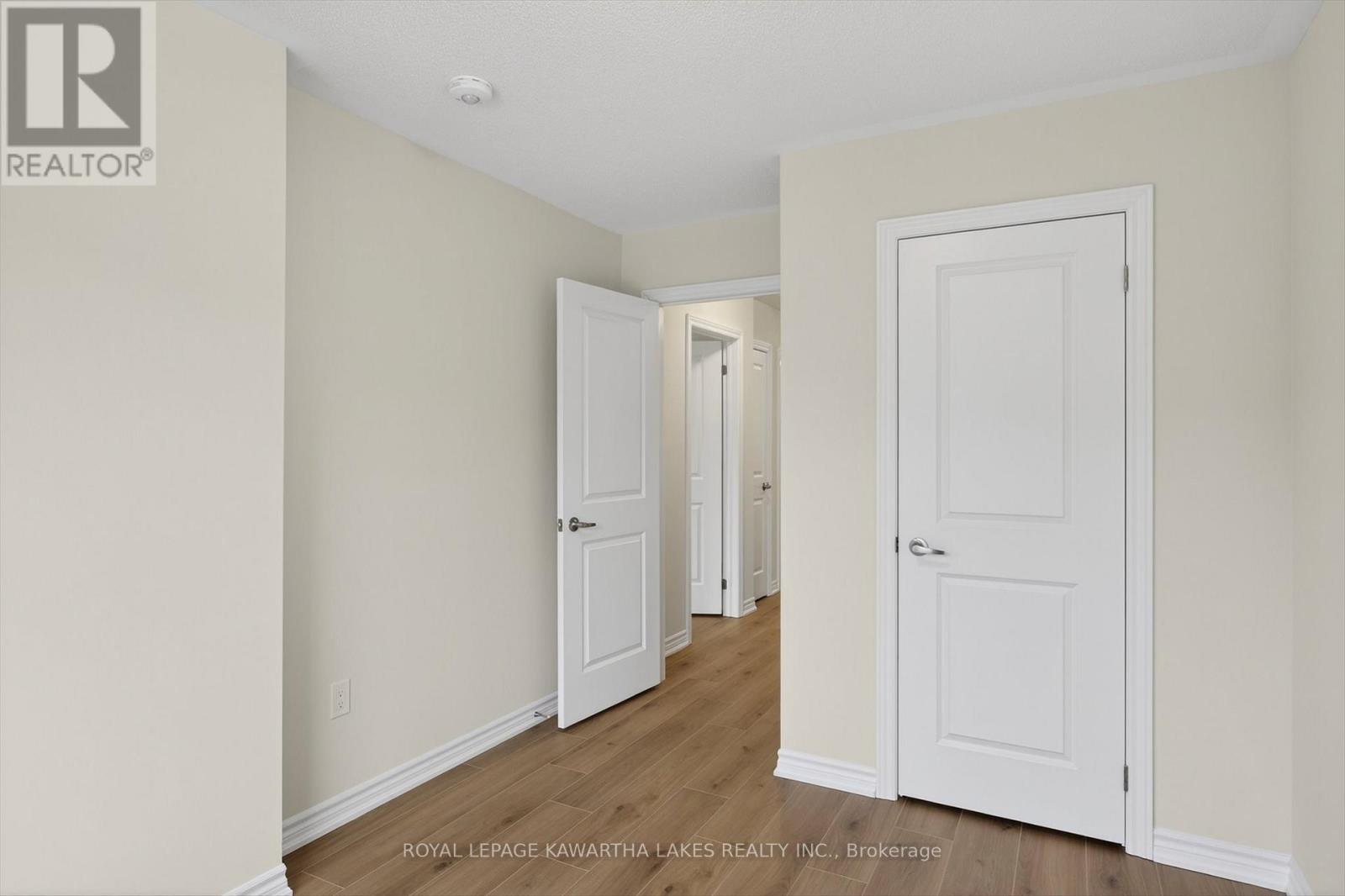 77 Watts Mew, Kawartha Lakes (Lindsay), Ontario  K9V 0T3 - Photo 31 - X12817954